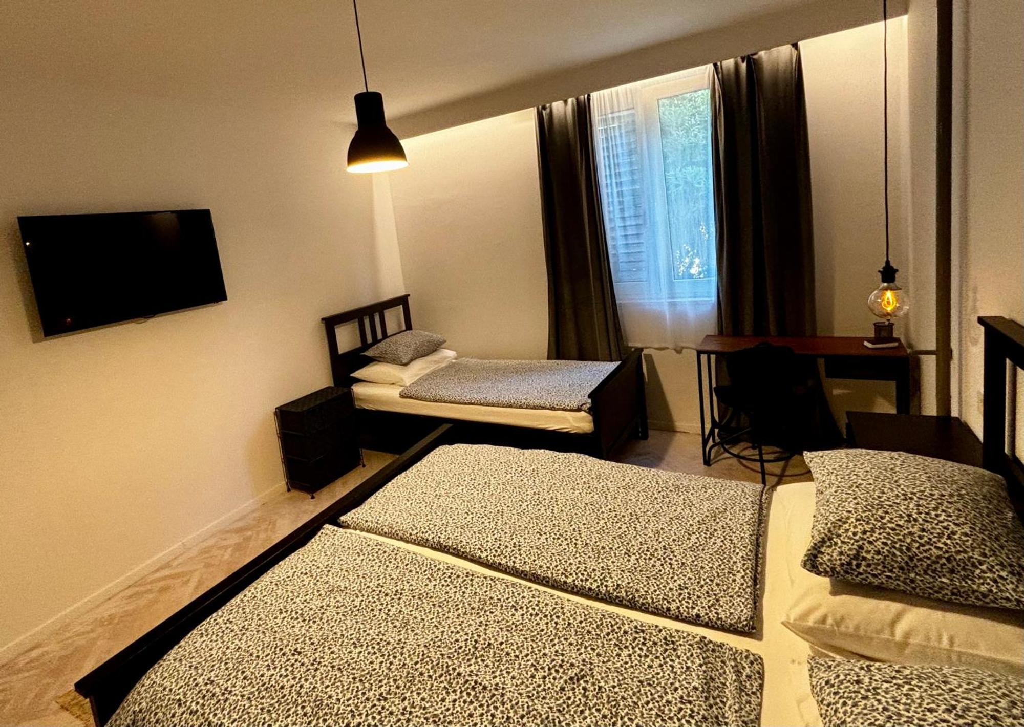 Split Right Place****Cozy And Completely New מראה חיצוני תמונה